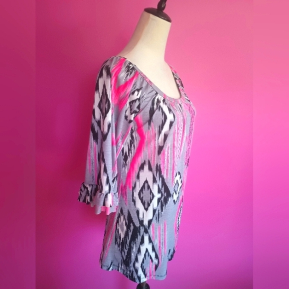 Cezanne Ladies Gray & Pink Geometric Tunic Blouse (Size Large) - Picture 5 of 6
